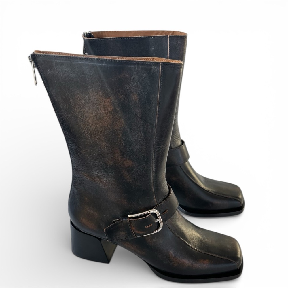 Labucq • Janis Boot - Picture 11 of 16